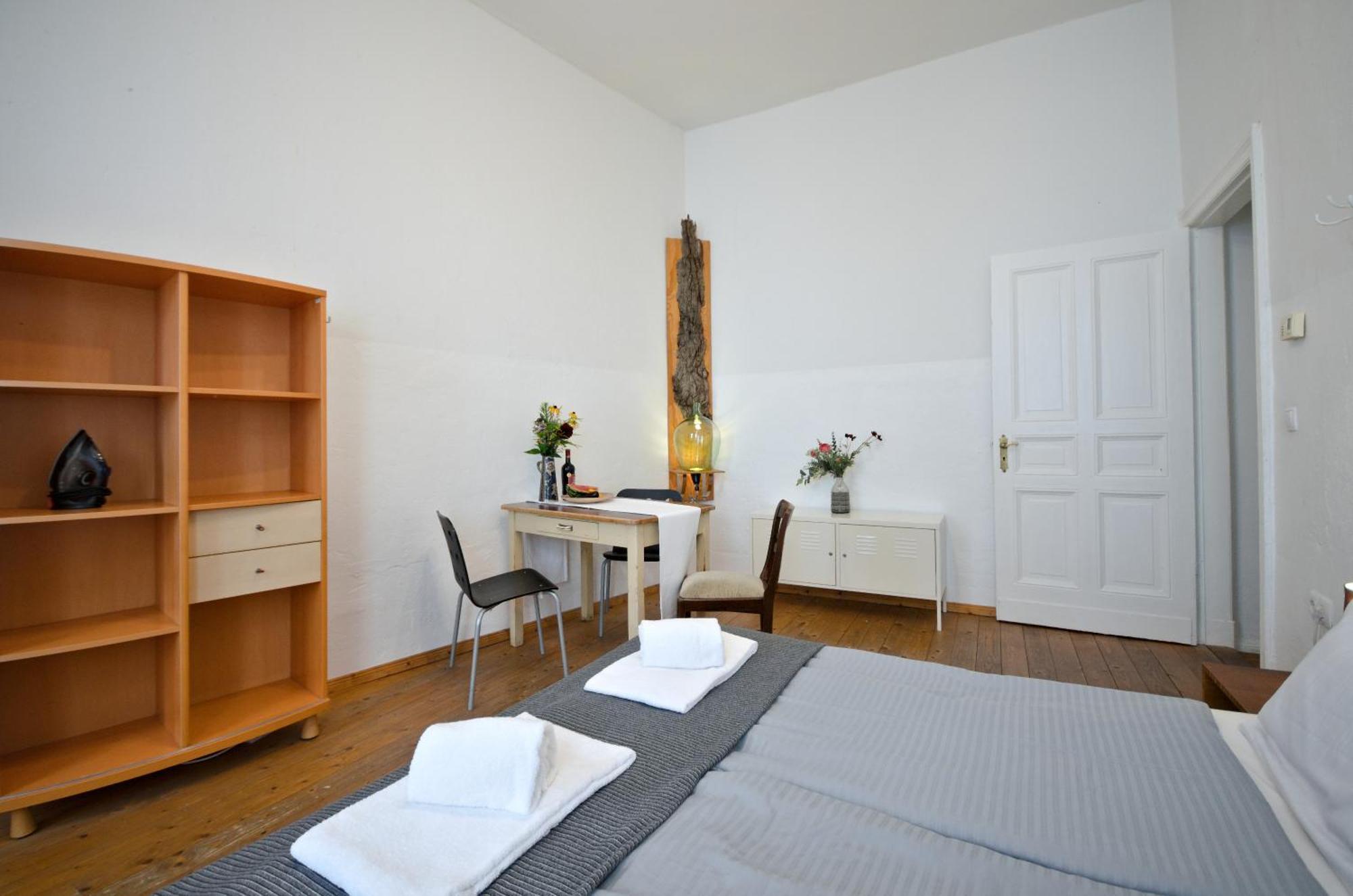 Courtyard Apartment Берлин Экстерьер фото